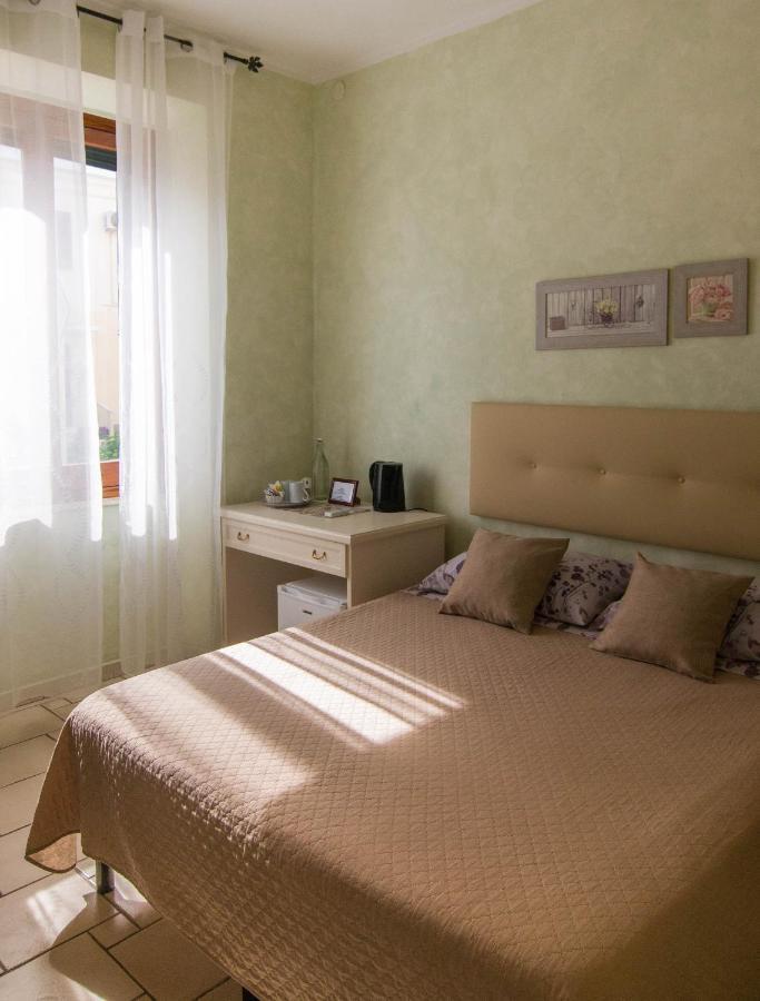 B&B Del Viale Bacu Abis エクステリア 写真