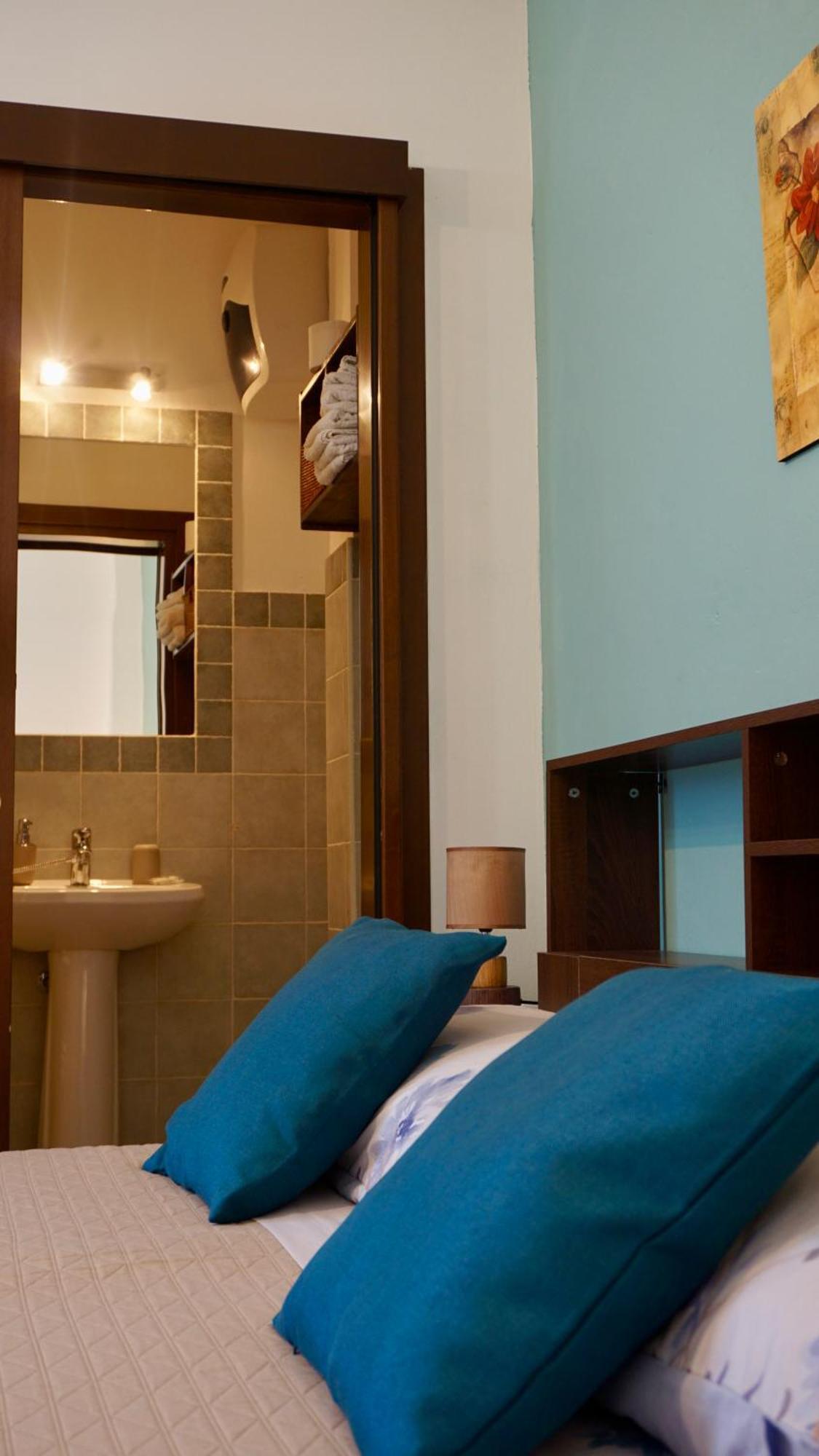B&B Del Viale Bacu Abis エクステリア 写真