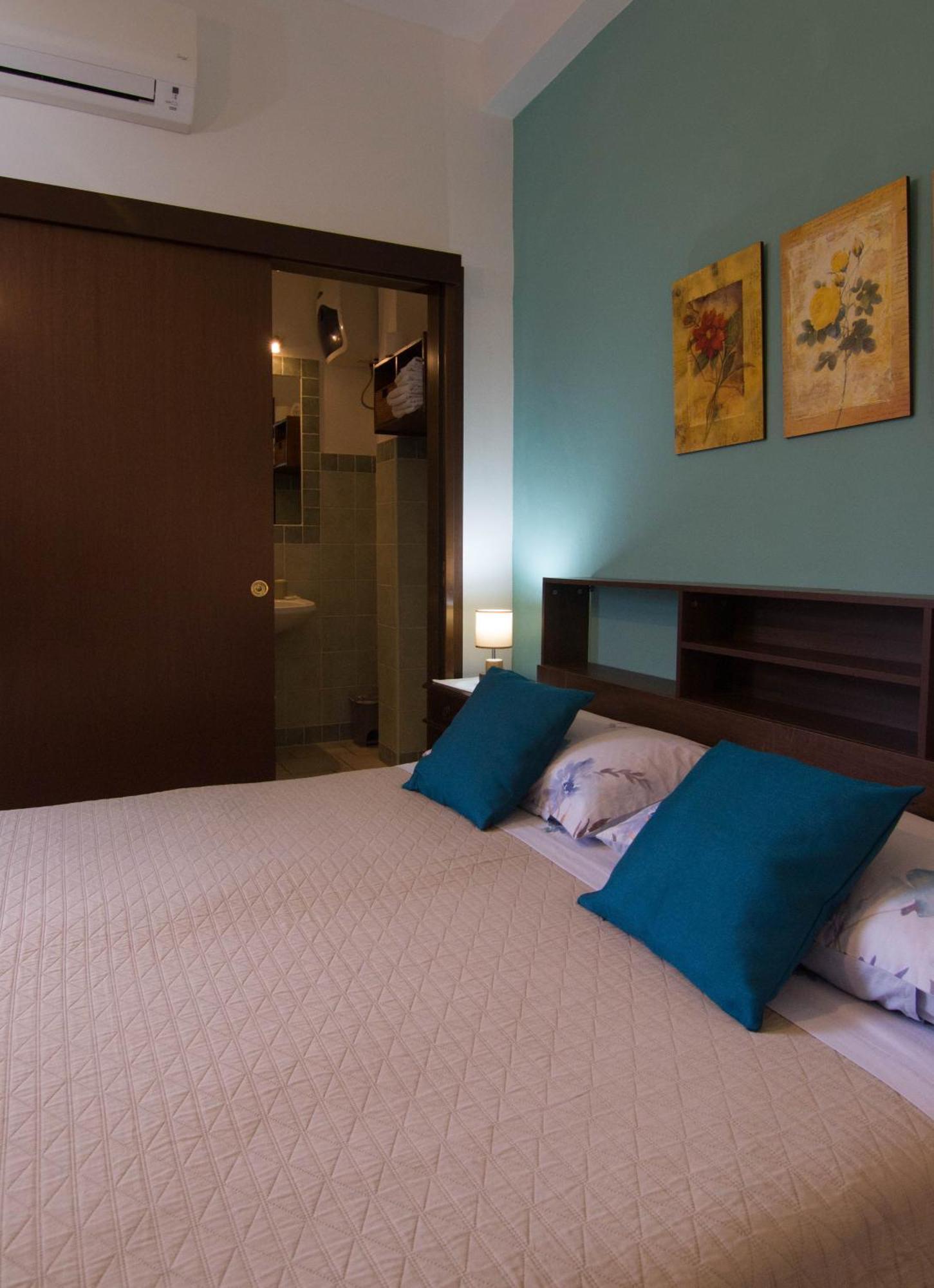 B&B Del Viale Bacu Abis エクステリア 写真