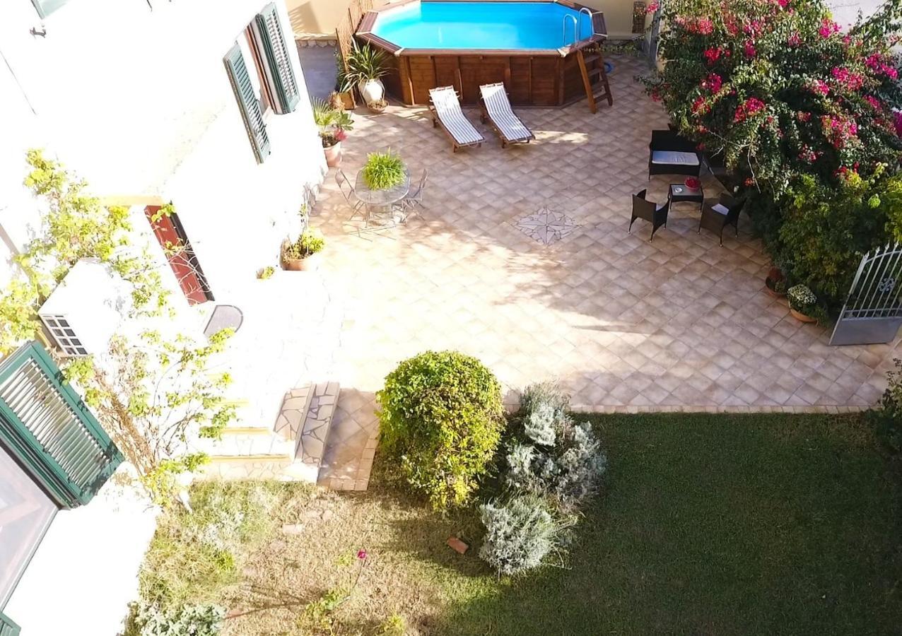 B&B Del Viale Bacu Abis エクステリア 写真